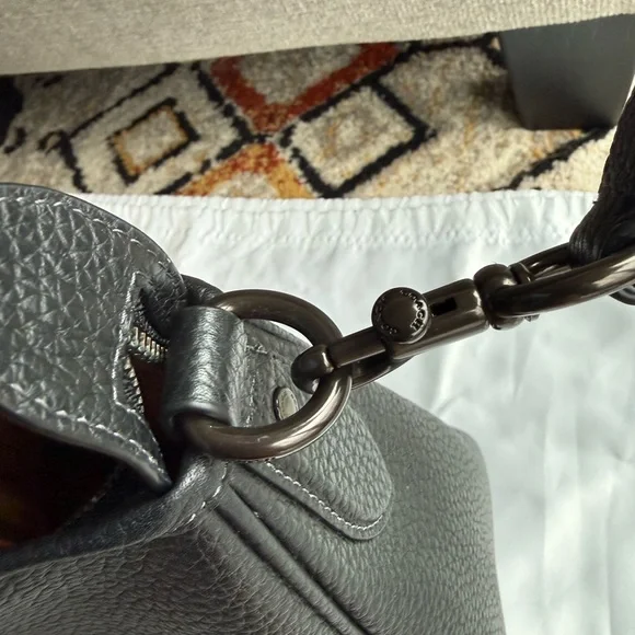 Coach Cary Shoulder Bag Gunmetal - Picture 16 of 16